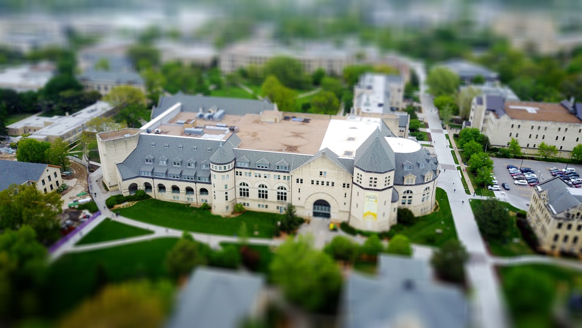 control model of universities